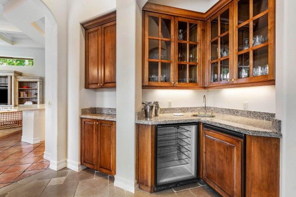Exterior, Recessed Lighting, Water
