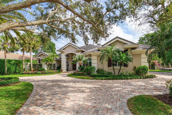 Backyard, Exterior, Facade, Mediterranean