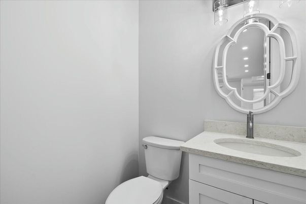 Bathroom, Interior, Recessed Lighting