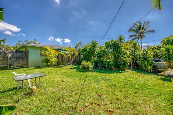 Backyard, Exterior