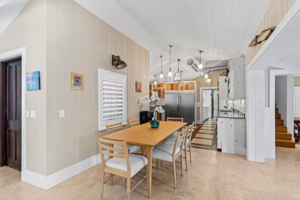 Dining room, Interior, Kitchen, Pendant Lights, Stainless Steel Appliances