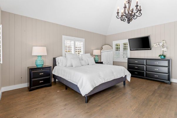 Bedroom, Chandelier, Interior, Wood Texture Flooring