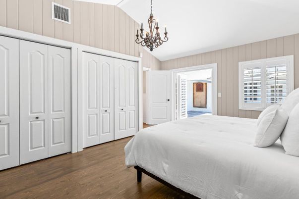 Bedroom, Chandelier, Interior, Wood Texture Flooring