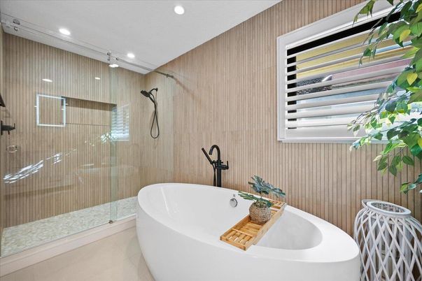 Bathroom, Free Standing Baths, Glass Shower, Interior, Recessed Lighting