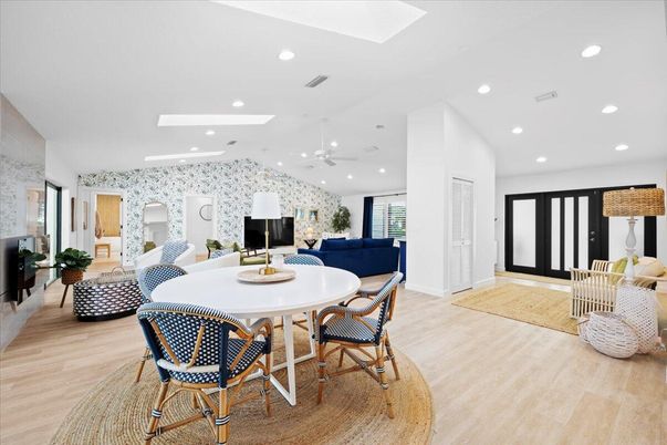 Dining room, Interior, Living room, Recessed Lighting, Wood Texture Flooring