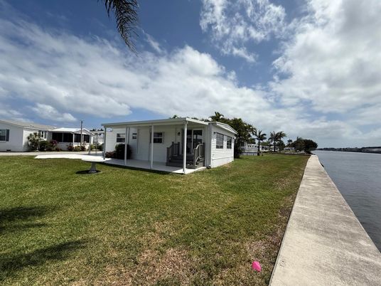 Backyard, Exterior, Water