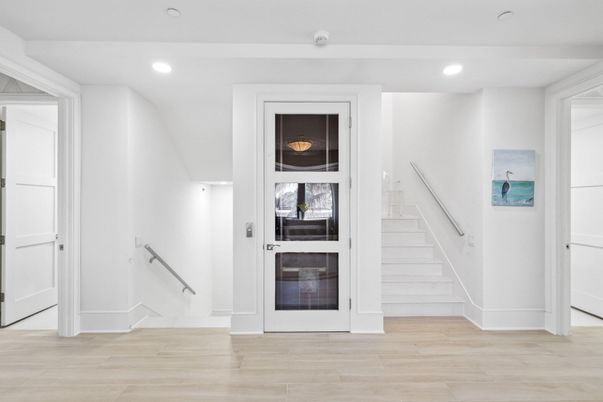 Interior, Recessed Lighting, Wood Texture Flooring
