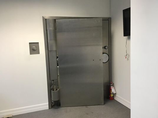 Elevator, Interior