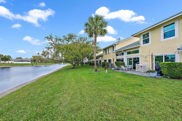 Backyard, Exterior, Water