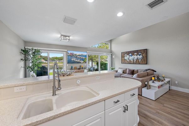 Bathroom, Interior, Living room, Recessed Lighting, Wood Texture Flooring