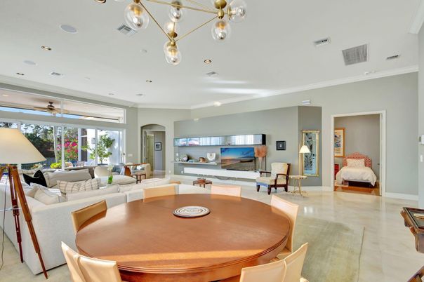 Dining room, Interior, Living room, Pendant Lights, Recessed Lighting