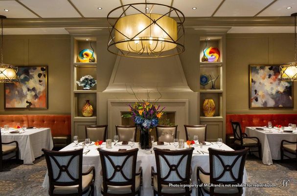 Dining room, Interior, Recessed Lighting