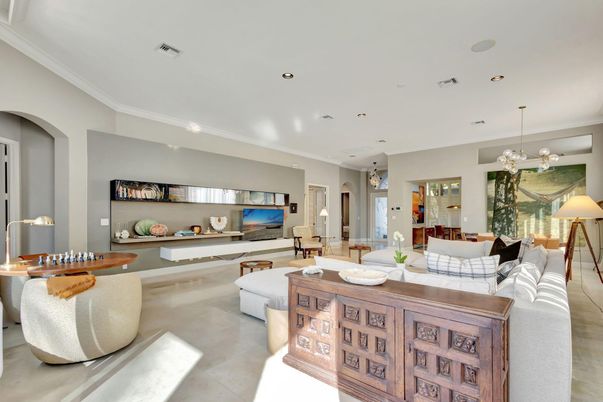 Dining room, Interior, Living room, Pendant Lights, Recessed Lighting