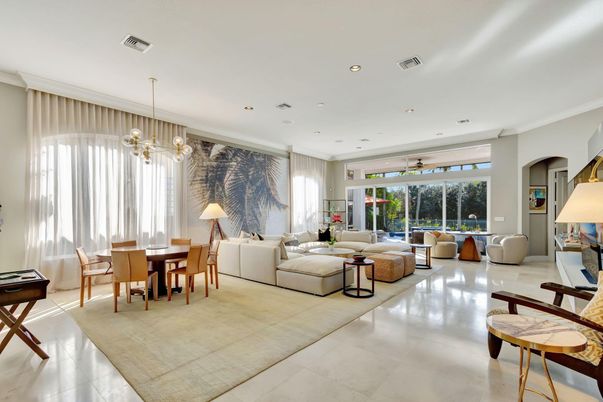 Dining room, Interior, Living room, Pendant Lights, Recessed Lighting