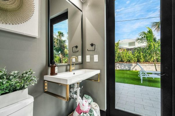 Bathroom, Interior