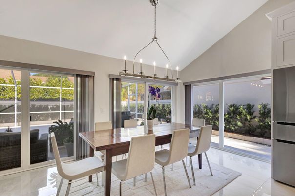 Dining room, Interior, Pendant Lights