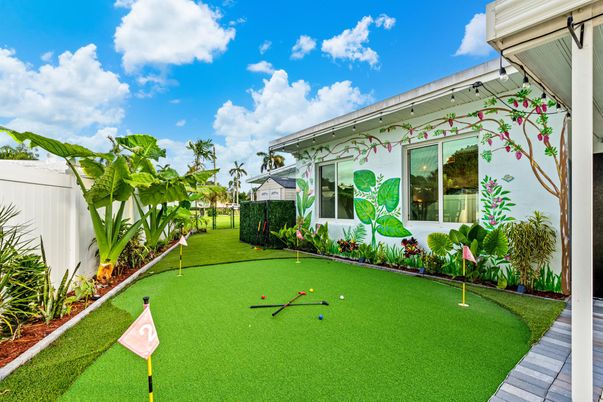 Backyard, Exterior