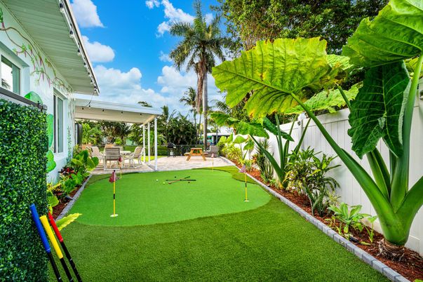Backyard, Exterior