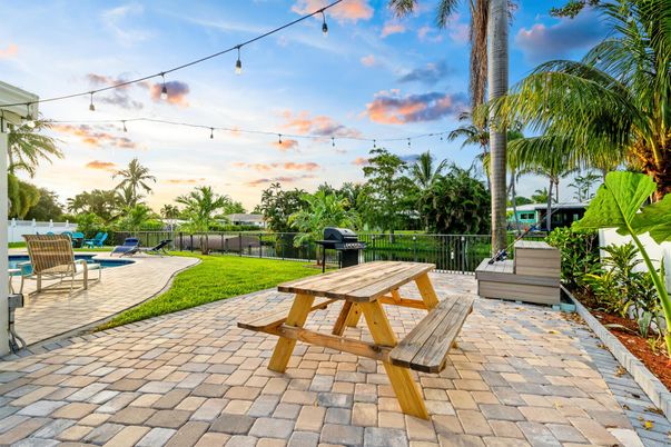 Backyard, Exterior
