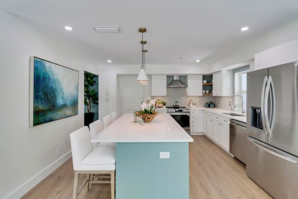 Dining room, Interior, Kitchen, Pendant Lights, Recessed Lighting, Stainless Steel Appliances, Wood Texture Flooring