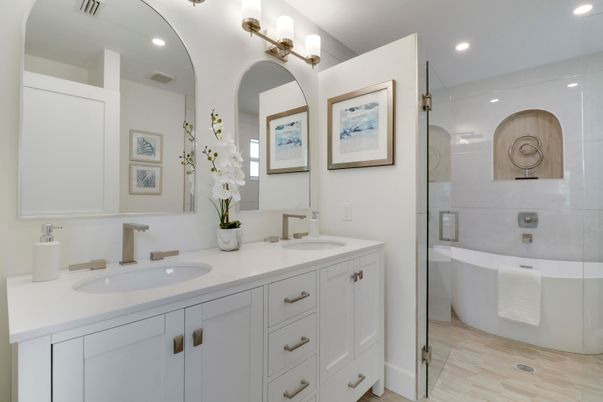 Bathroom, Dual Sink Vanities, Free Standing Baths, Interior, Recessed Lighting, Wood Texture Flooring