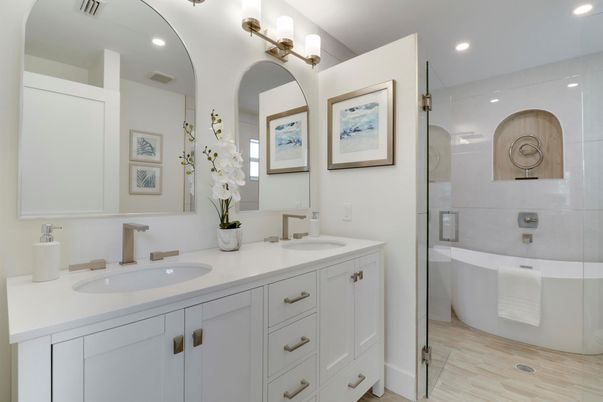 Bathroom, Dual Sink Vanities, Free Standing Baths, Interior, Recessed Lighting, Wood Texture Flooring