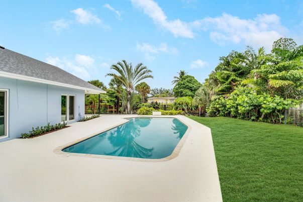 Backyard, Exterior, Pool