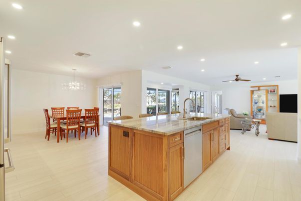 Chandelier, Dining room, Interior, Kitchen, Living room, Recessed Lighting, Wood Texture Flooring
