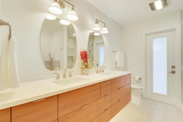 Bathroom, Dual Sink Vanities, Interior, Wood Texture Flooring