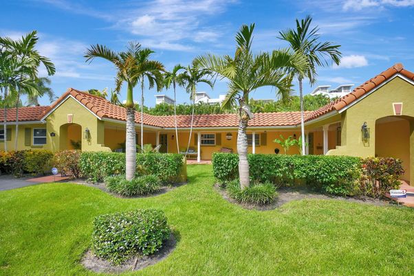 Backyard, Exterior, Facade, Spanish Mediterranean