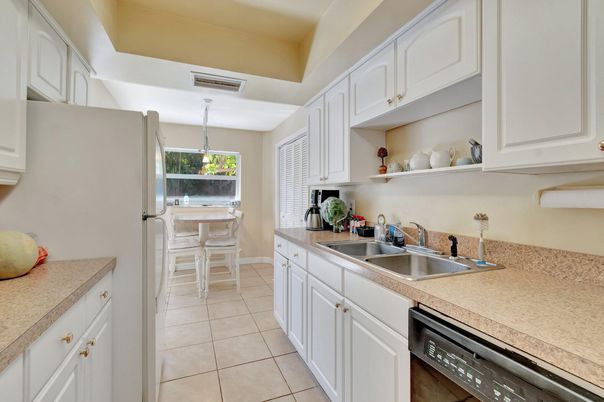 Dining room, Interior, Kitchen, Pendant Lights