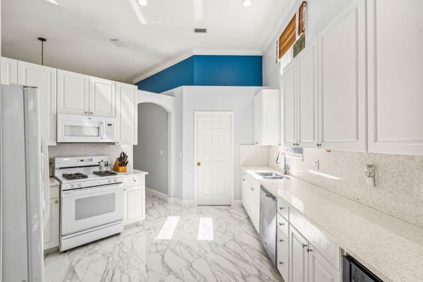 Interior, Kitchen, Marble, Pendant Lights, Recessed Lighting