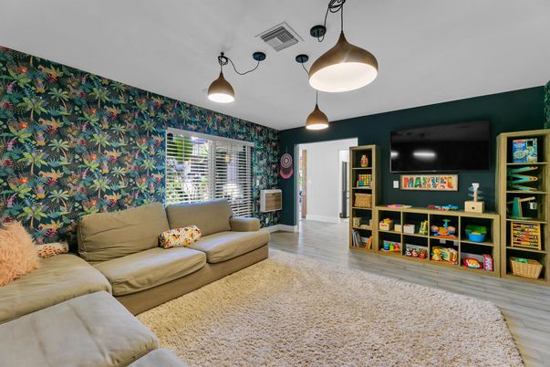 Interior, Living room, Pendant Lights, Wood Texture Flooring