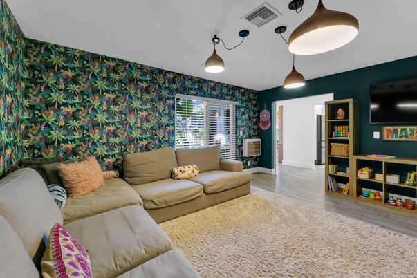 Interior, Living room, Pendant Lights, Wood Texture Flooring