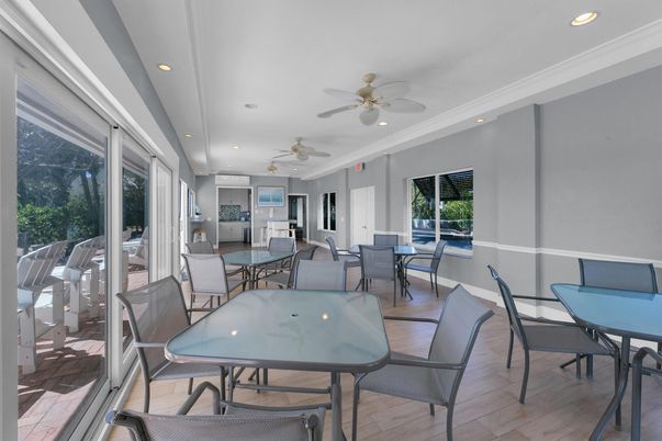Dining room, Interior, Recessed Lighting