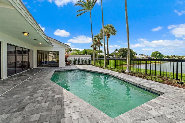 Exterior, Pool, Water