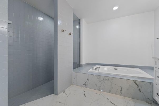Bathroom, Interior, Marble, Recessed Lighting