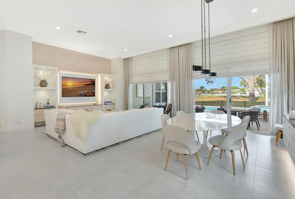 Dining room, Interior, Living room, Pendant Lights, Recessed Lighting