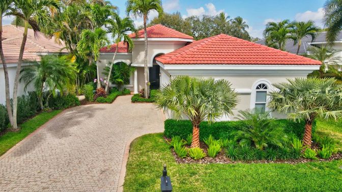 Backyard, Exterior, Facade, Mediterranean