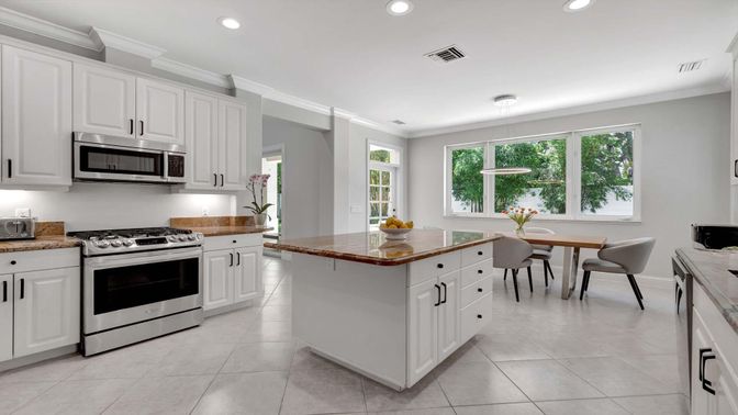 Dining room, Interior, Kitchen, Recessed Lighting, Stainless Steel Appliances