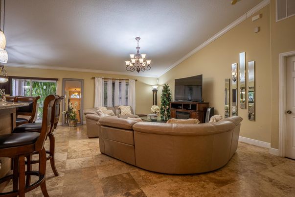 Chandelier, Interior, Living room