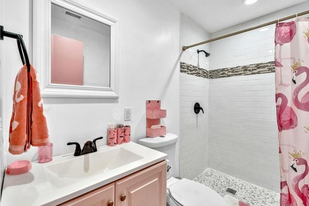 Bathroom, Interior, Recessed Lighting