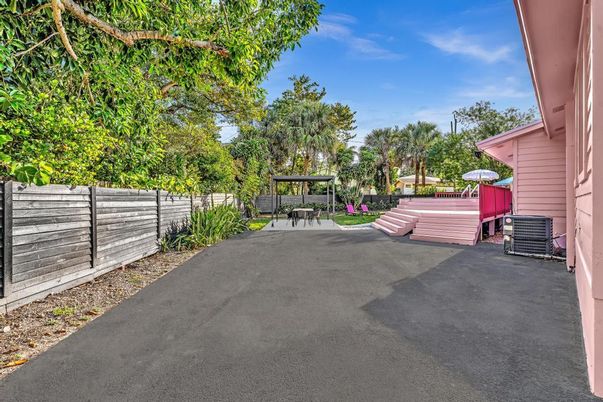 Backyard, Exterior