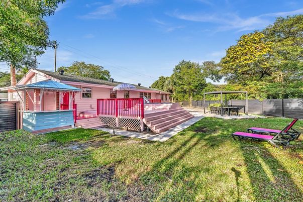 Backyard, Exterior