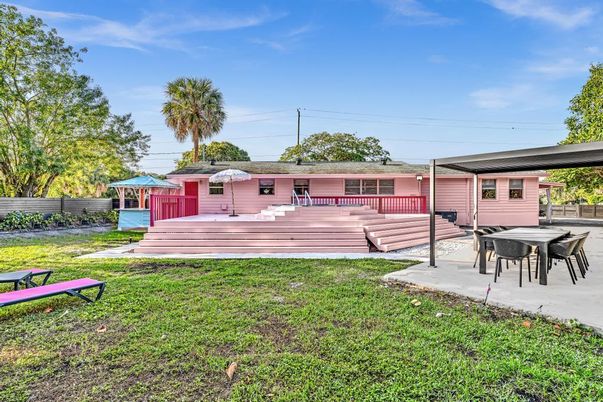 Backyard, Exterior