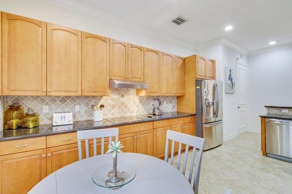 Dining room, Interior, Kitchen, Recessed Lighting, Stainless Steel Appliances