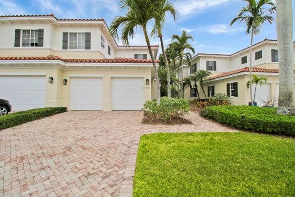 Attached, Backyard, Exterior, Facade, Mediterranean