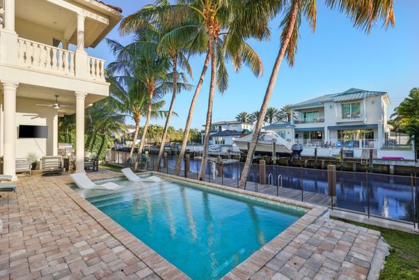 Exterior, Lake, Pool