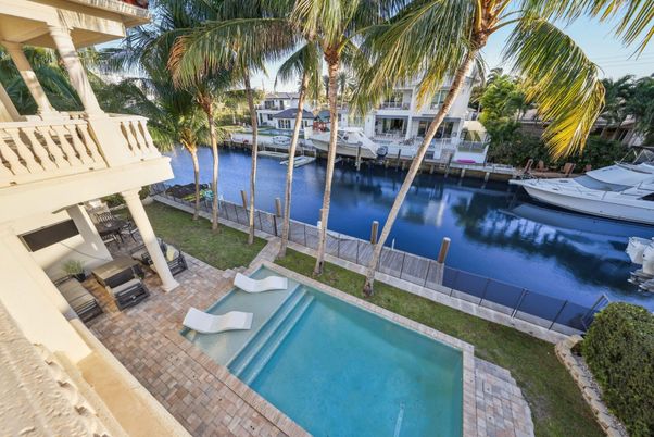 Exterior, Lake, Pool