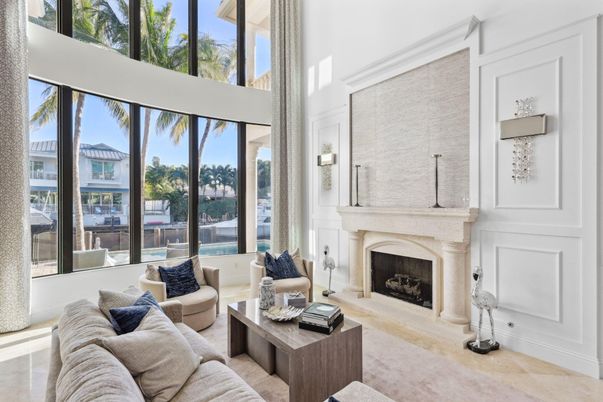 Fireplace, Interior, Living room